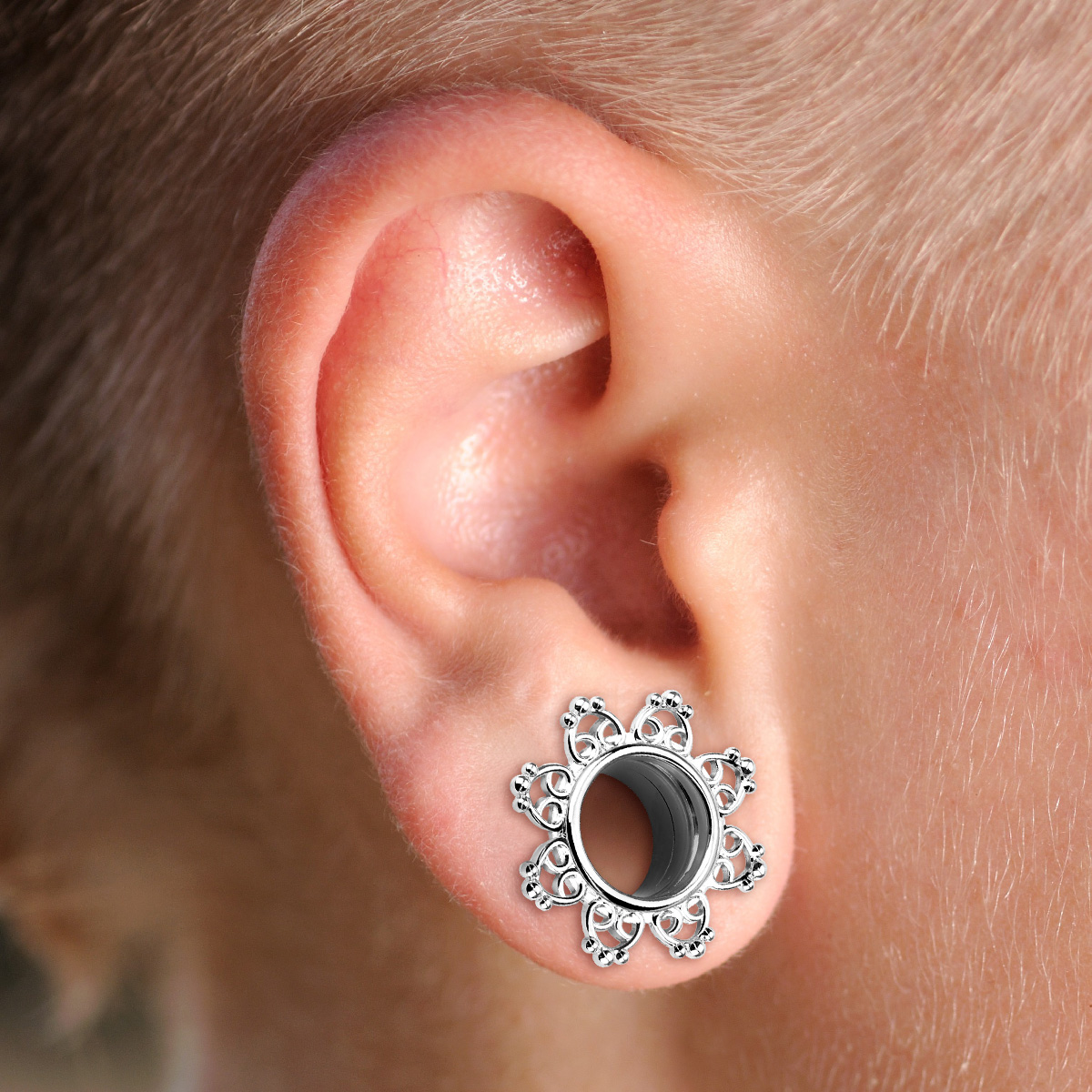 Tunel de ureche din oțel chirurgical cu model tribal